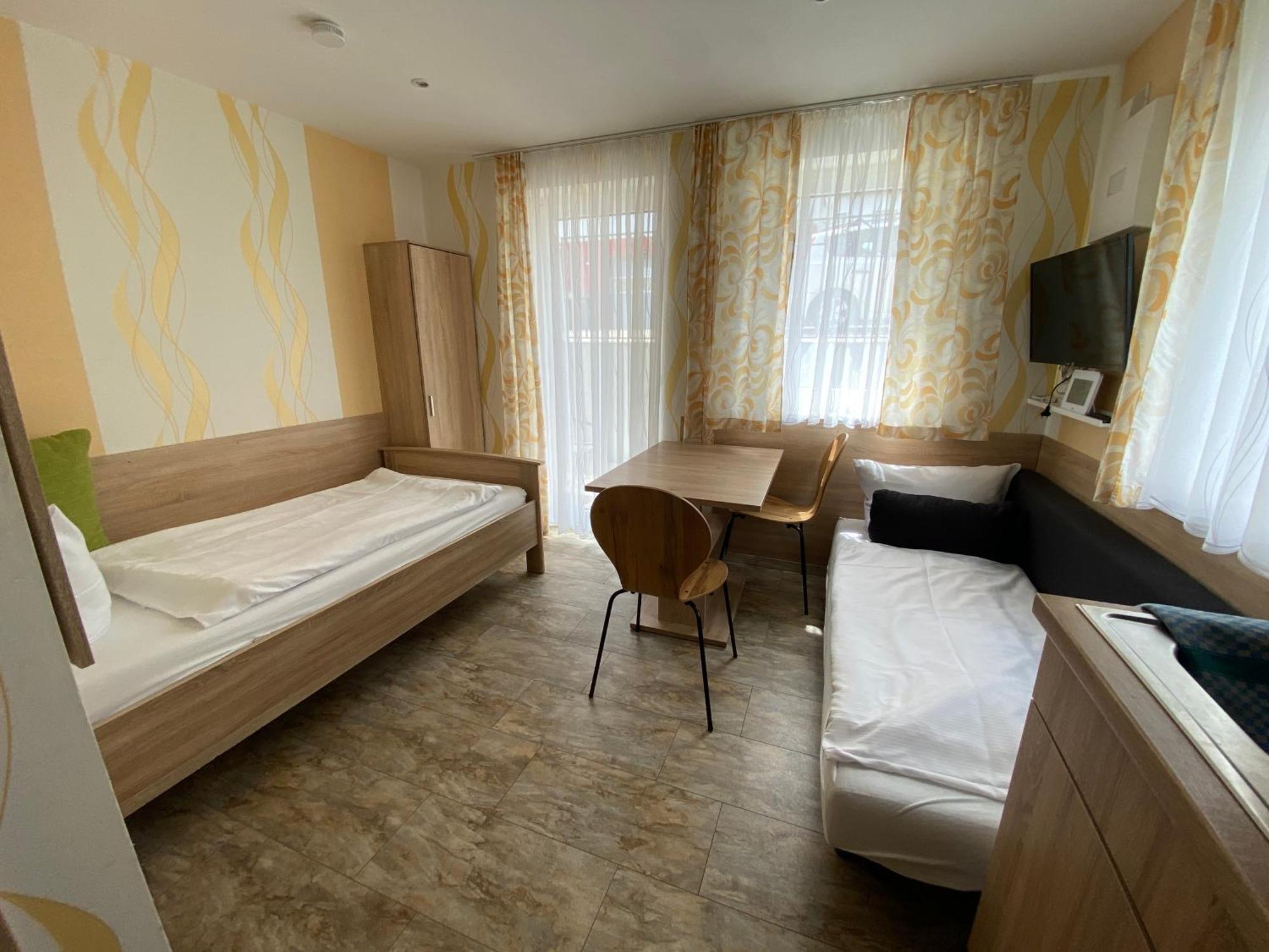 Mowo Kirchberg Hotel Wurzburg Bagian luar foto
