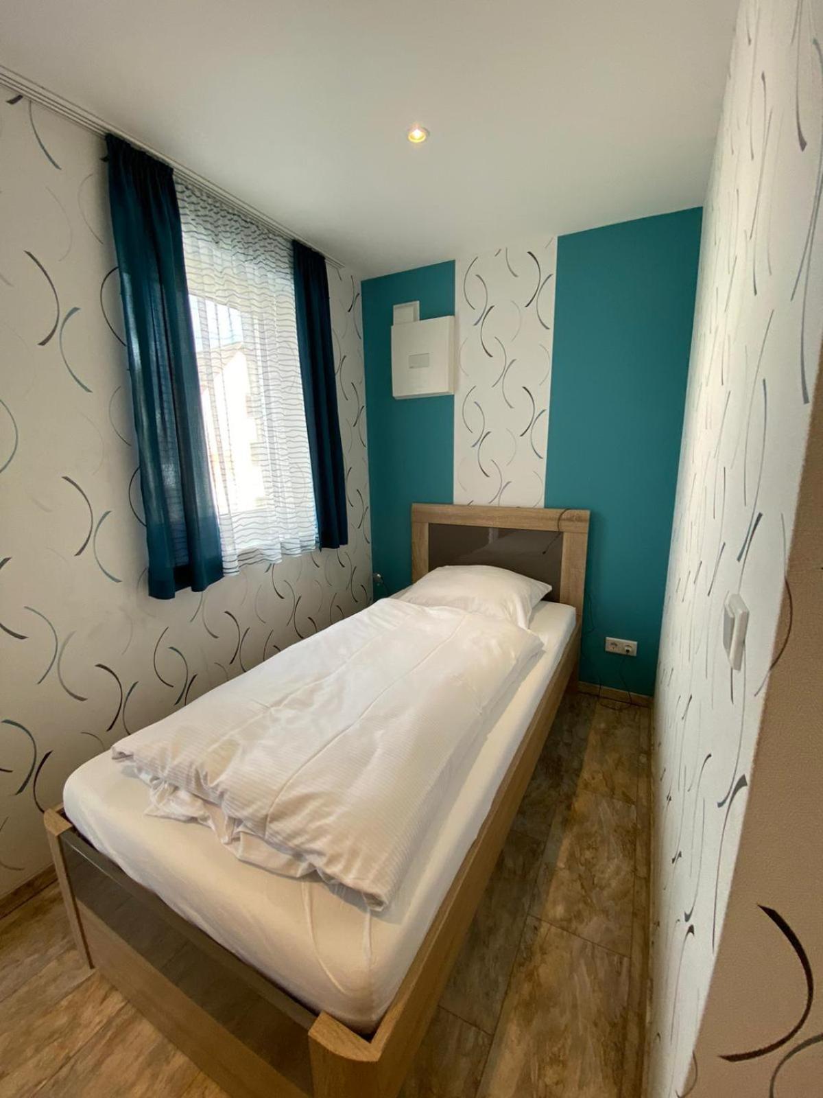 Mowo Kirchberg Hotel Wurzburg Bagian luar foto